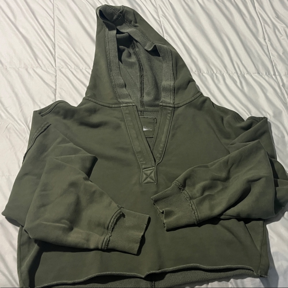 Aerie Sage Green Crop Knit Top